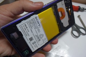 SONY　Xperia　Z1　バッテリー交換方法