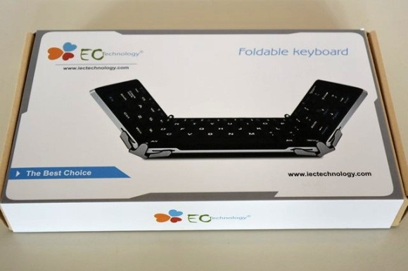 EC Technology Bluetoothの折りたたみキーボード レビュー