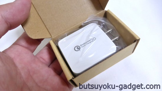 GVDVの『Quick Charge 2.0 18W USB急速充電器 』買ってみた! 約900円と安くてコスパがいい