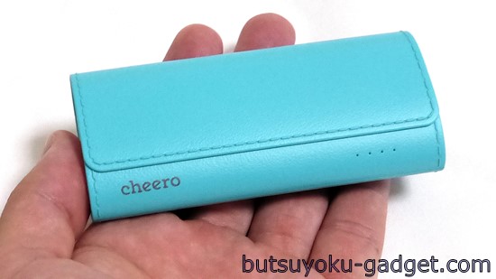 デザインと質感にこだわった『cheero Grip 4 5200mAh モバイルバッテリー』レビュー
